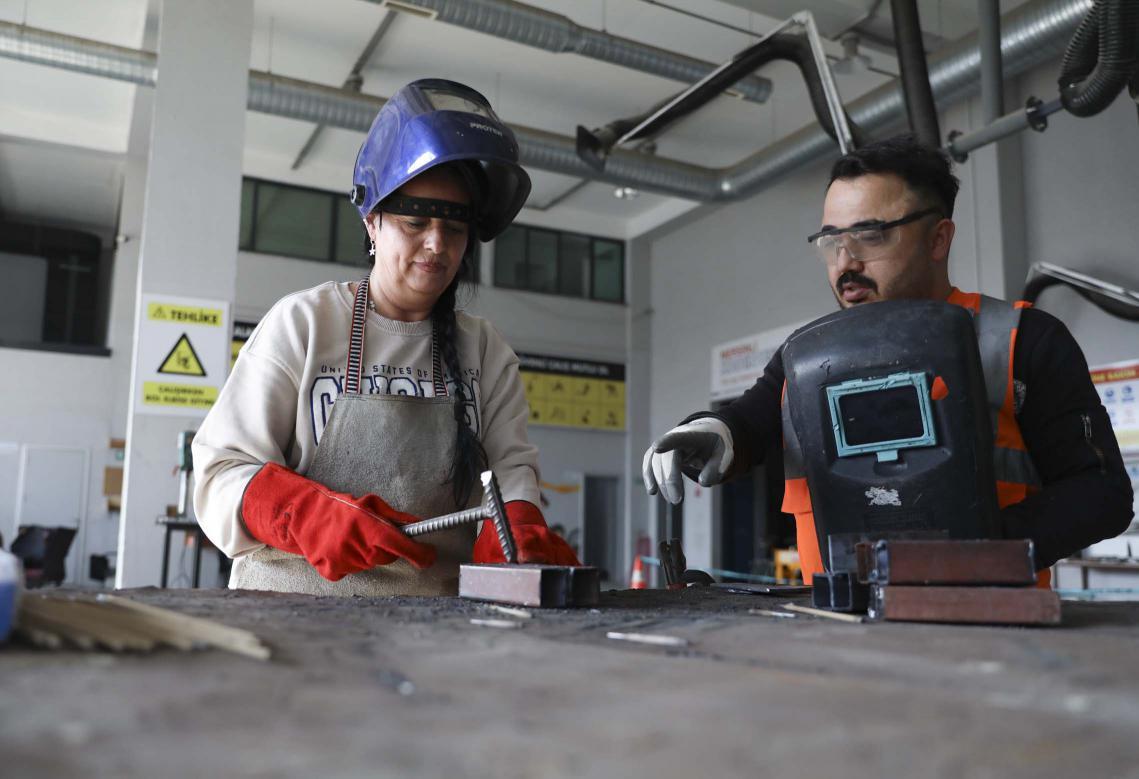 Büyükşehir MERCEK’te Çelik Kaynak Kursları Devam Ediyor