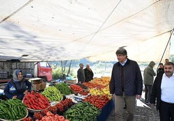 Başkan Kocaman Ataşehir Pazarı'nda Esnafla Bir Araya Geldi