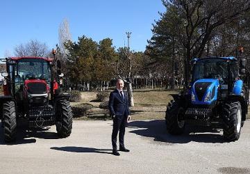 Konya Tarım Fuarı'nda TürkTraktör Standını Ziyaret Edenlere New Holland T580B Kazanma Fırsatı