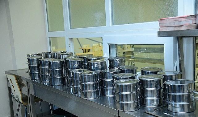 Sıcak Yemek Hizmeti Sürüyor Sıcak Yemek Hizmeti Sürüyor