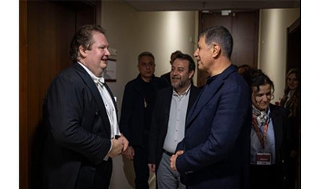 İzmir'de unutulmayacak bir klasik müzik gecesi