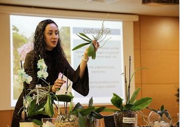 Büyükşehir Belediyesi'nden orkide bakımı eğitimi