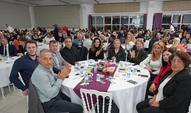 Burhaniye Belediyesi'nden Öğretmenler Günü Yemeği