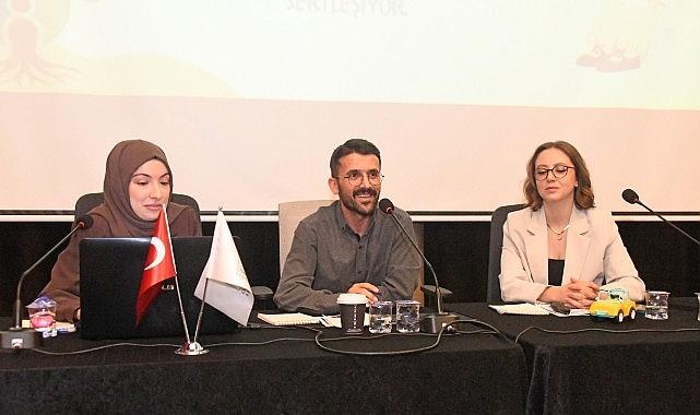 Osmangazi Belediyesi Ebeveynleri Ana Baba Okulu'nda Bilgilendirdi