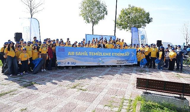 Kadıköy'de sahil temizliği