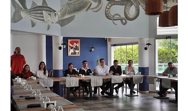 Çeşme Belediyesi ve AKUT'tan ÇEŞTUR personeline afet bilinci eğitimi