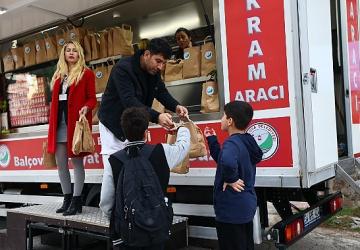 Balçova Belediyesi'nden Okullarda Beslenme Desteği