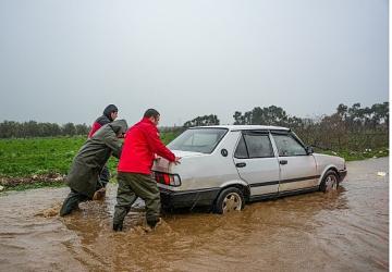 Torbalı Son Yılların En Yoğun Yağışını Yaşadı