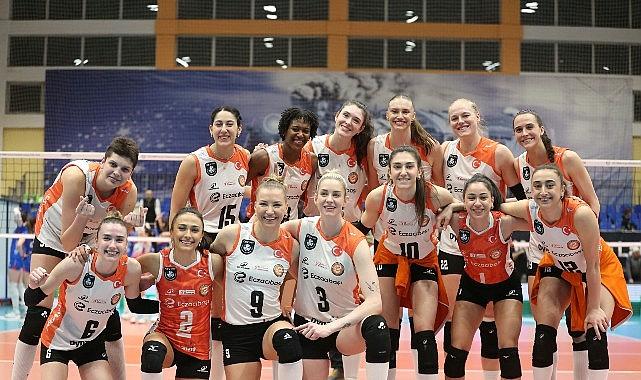 Eczacıbaşı Dynavit, Sırbistan'dan 3 puanla döndü