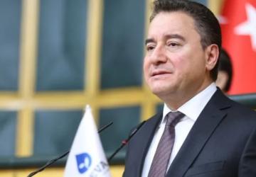 DEVA Partisi Genel Başkanı Ali Babacan, Özarslan’ın istifası sonrası CHP’ye yüklendi