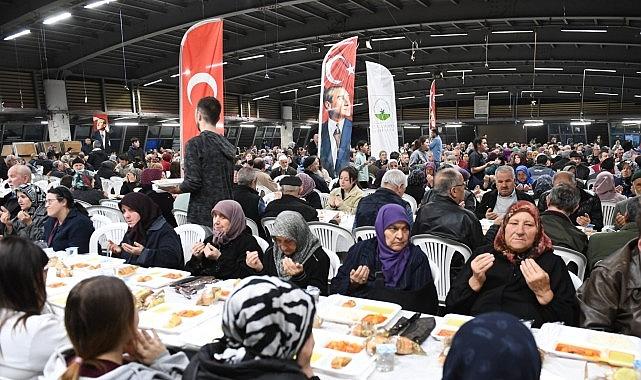 Osmangazi'de Ramazan Coşkusu Meydanlara Taşıyor
