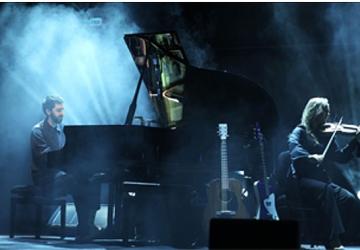 Dünyaca ünlü piyanist İzmir'de ayakta alkışlandı