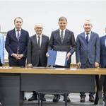 Başkan Tugay'dan tarihi imza