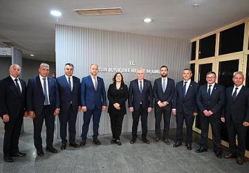 Başkan Çerçioğlu'na Kuşadası Şoförler ve Otomobilciler Esnaf Odası'ndan Ziyaret