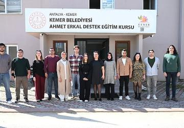 Kurs öğrencilerinden büyük başarı