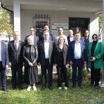 Başkan Erkan Aydın'dan Altınova Mahallesi'ne Ziyaret Başkan Erkan Aydın'dan Altınova Mahallesi'ne Ziyaret