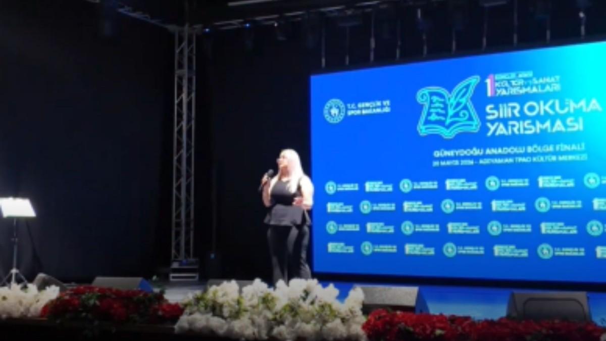 Adıyaman’da gençler şiirleriyle bölge finalinde sahne aldı - Videolu Haber