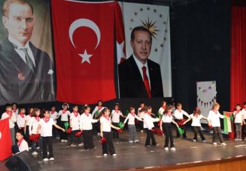 Kahta’da 23 Nisan Ulusal Egemenlik ve Çocuk Bayramı kutlandı
