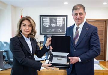 İzmir-Bakü kardeşliğinin 40. yılı İzmir'de kutlanacak