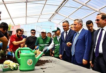 Öğrencileri Doğayla Buluşturan “Kemalpaşa Tarım ve Doğal Yaşam Köyü" Açıldı