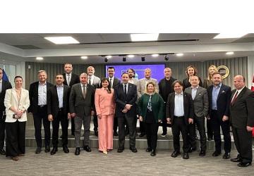 Made in USA" ile Engelleri Aşın