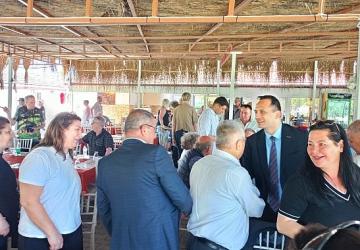 Bornova Muhtarlar Akademisi'nden anlamlı final