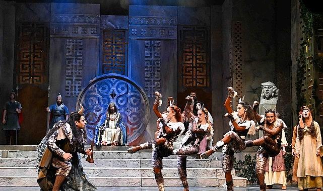 Midas'ın Kulakları Yeniden Sahnede