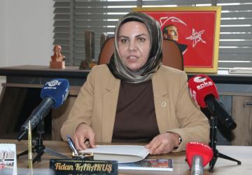 Fidan Karakuş’tan ‘Yönetici sendikası’ tepkisi: ‘Anlaşılan o ki devletin makamları size ağır gelmiş’ - Videolu Haber