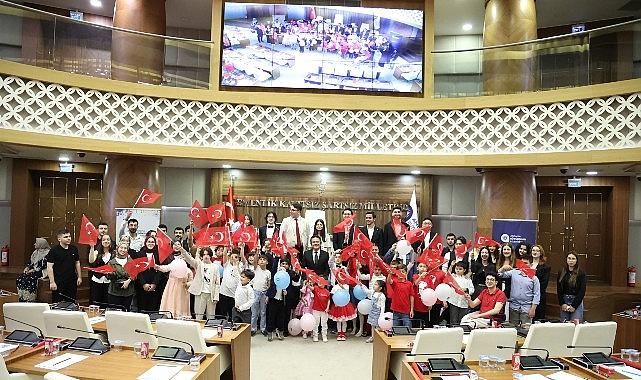 Antalya Büyükşehir Meclisi'nde koltuklar çocuklarda