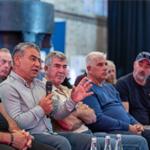 Başkan Tugay su ürünleri kooperatiflerinin temsilcileri ile buluştu Başkan Tugay su ürünleri kooperatiflerinin temsilcileri ile buluştu