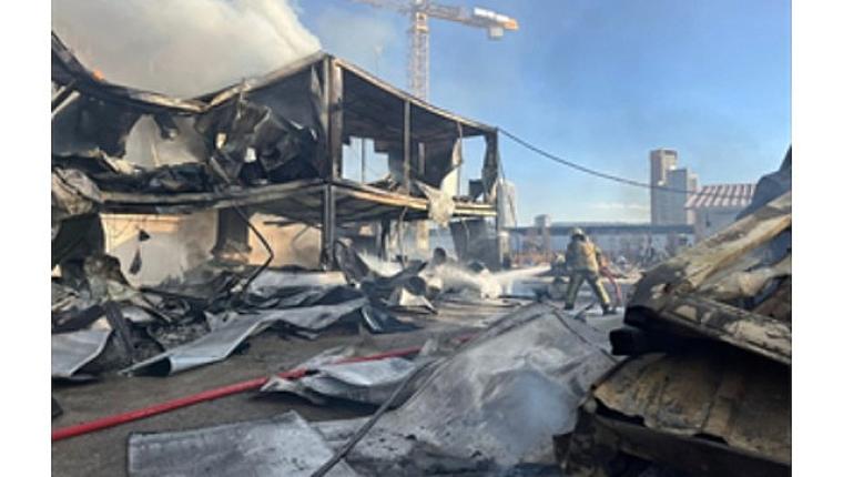 Bayraklı'daki yangın, itfaiyenin müdahalesiyle dakikalar içinde kontrol altına alındı