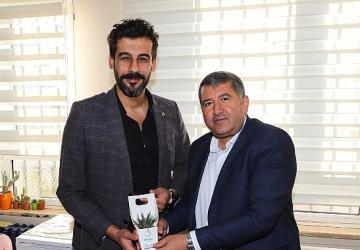 Bayındır Belediye Başkanı Davut Sakarsu, Öğretmenler Günü Dolayısıyla Okulları Ziyaret Etti