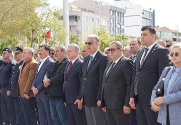 Atatürk'ün Edremit'e gelişinin 92. yılı törenlerle kutlandı