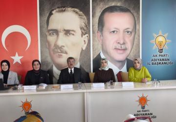 AK Parti Adıyaman İl Kadın Kolları'ndan ‘Güven Toplumunun İnşası Ve Çözüm Yolları’ eğitimi