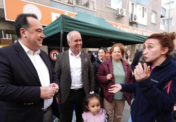 Başkan Dutlulu Karaköy Pazarı'nda Esnafı Dinledi