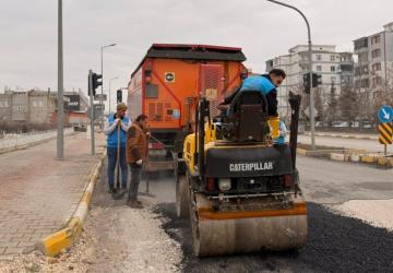 Adıyaman Yeni Sanayi Mahallesi’nde asfalt çalışması sürüyor
