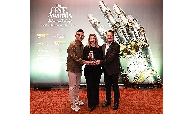 The ONE Awards'ta üst üste 5'inci kez “Yılın İtibarlısı" seçilerek “Büyük Ödül" ile onurlandırıldı