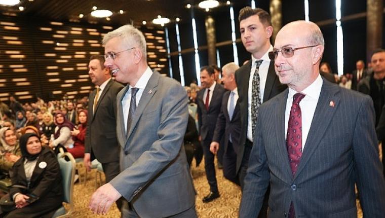 Sağlık Bakanı Memişoğlu Anne Baba Adayları ile “İlk Adım Ebe Gebe Okulu Aile Buluşması"nda Bir Araya Geldi