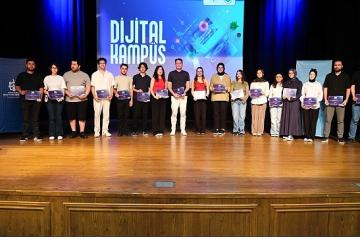 Dijital Kampüs'te yetişen 237 genç sertifikalarını aldı