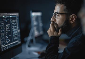 Kilitle, ifşa et, baskı kur