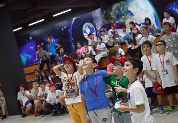 Çocuklar Yarıyıl Tatilinde Uzayın Sırlarını İzmir'de Keşfedecek