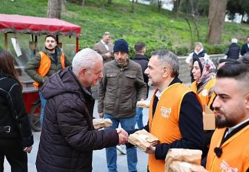İbrahim Akın, Kardeşlik Ramazanı ile gönüllere dokunuyor