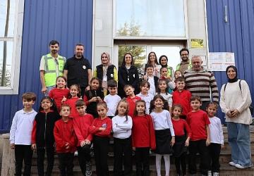 Kartepe'de Çocuklara Geri Dönüşüm Bilinci Aşılanıyor