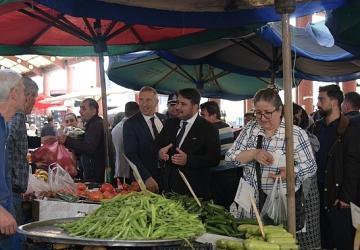 Başkan Çırpanoğlu'ndan Salı Pazarına Ziyaret