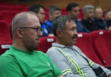 Aliağa Belediyesi'nde Güvenli Sürüş ve Şiddetle Mücadele Semineri