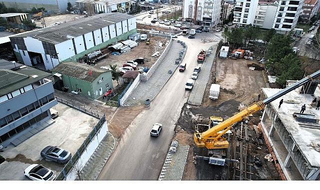 Bir neşter de Ahmet Penbegüllü Bulvarı'na
