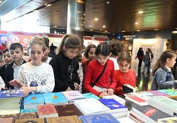 Anadolu'nun En Büyük Çocuk Kitap Etkinliği Kapılarını Açtı