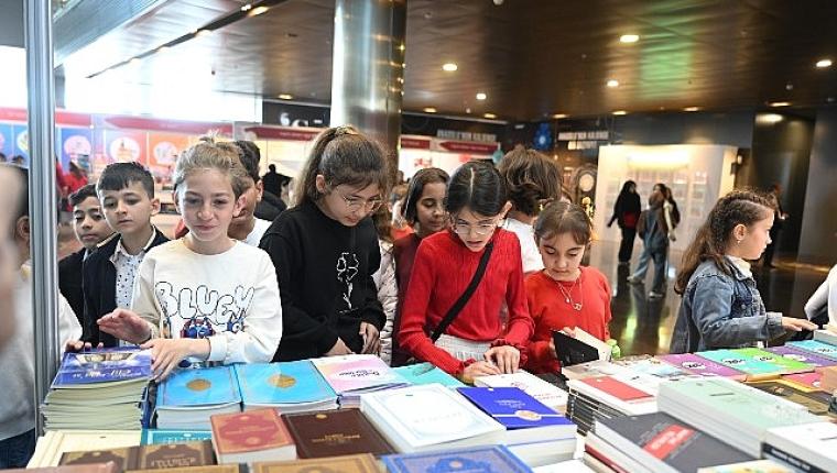 Anadolu'nun En Büyük Çocuk Kitap Etkinliği Kapılarını Açtı