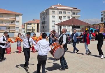Gölbaşı’nda Engelliler Haftası Programı yoğun ilgi gördü