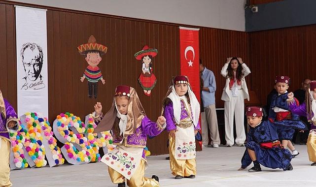 Seferihisar'da 23 Nisan coşkusu; Yarınların ışığı çocuklar sahnedeydi